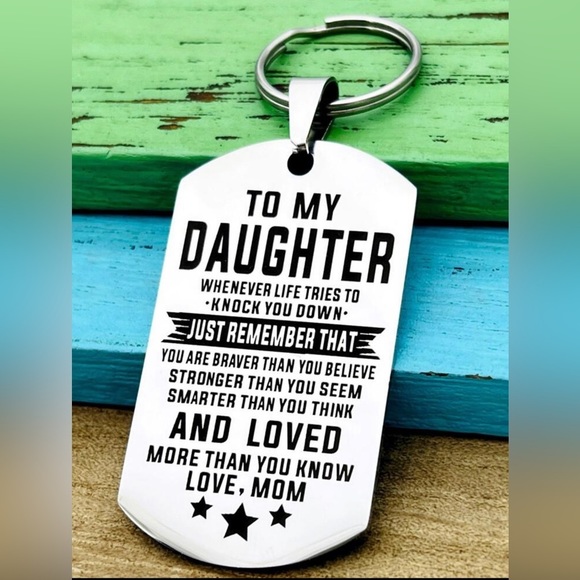 💖5 items for $25 Sale!💖 To My Daughter Silver Keychain Gift - Picture 3 of 3